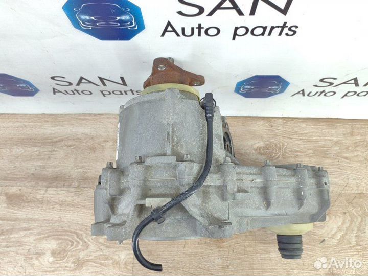 Раздаточная коробка Bmw X5 E70 N62B48 2008