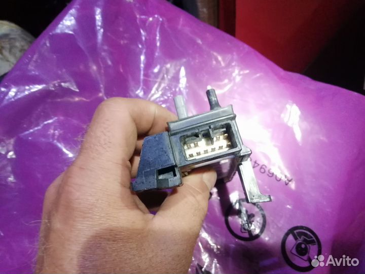 Блок управления сидением правый Toyota LC200