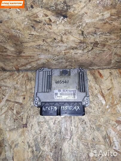 Блок управления двигателем Volkswagen 03C906016AM