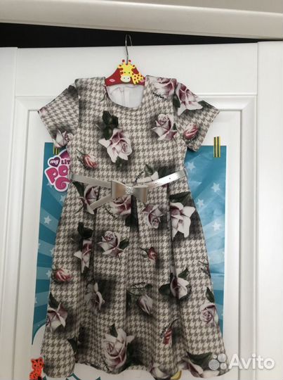 Три платья для девочки, в детский сад, размер 4-6