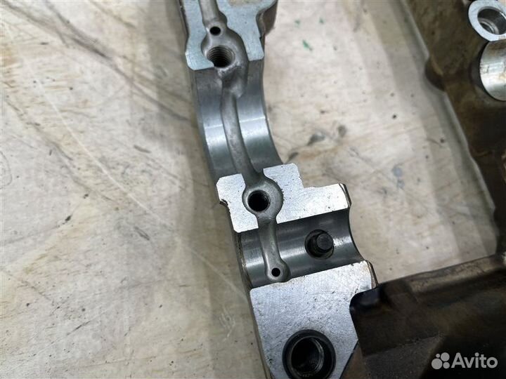 Постель распредвала Toyota Voxy ZRR75 3zrfae 2009