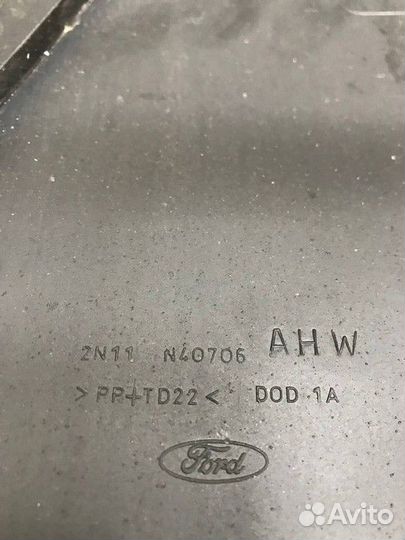 Обшивка /крышки багажника Ford Fusion