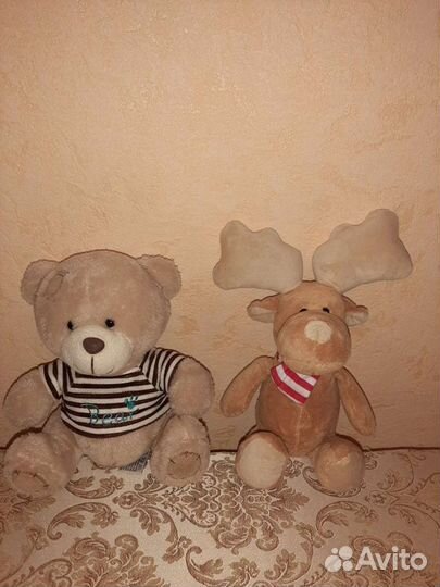 Мишка, овечки и оранжевая корова