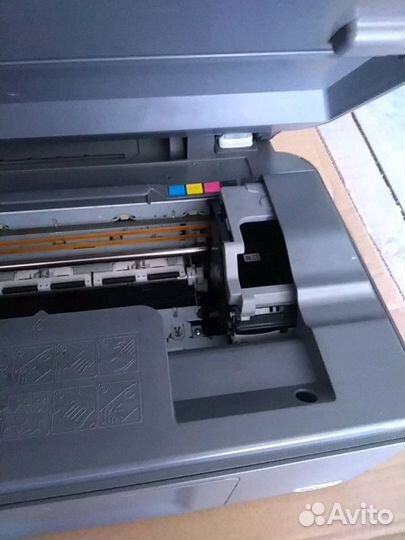 Продам цветной принтер