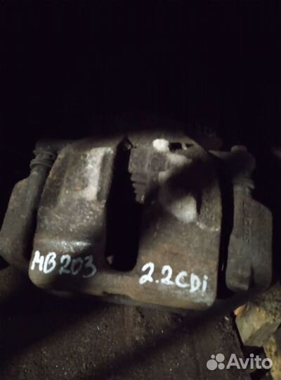 Супорта передние мерседес 203