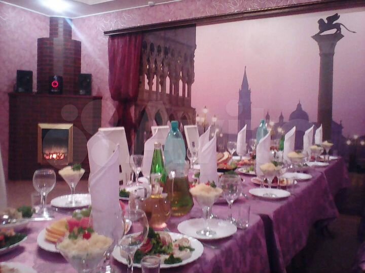 Свободного назначения, 800 м²+200