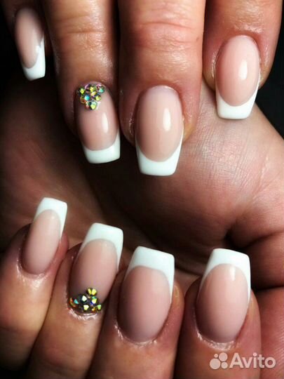 Наращивания ногтей