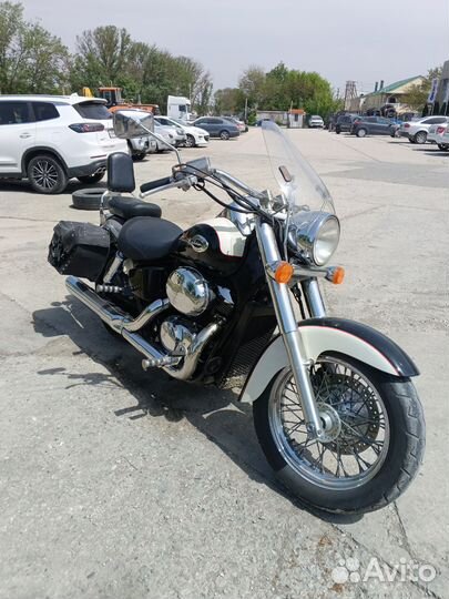Honda shadow 750
