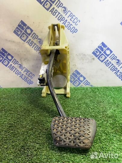 Педаль тормоза Bmw 750I седан 4.8 N62B48B 2007