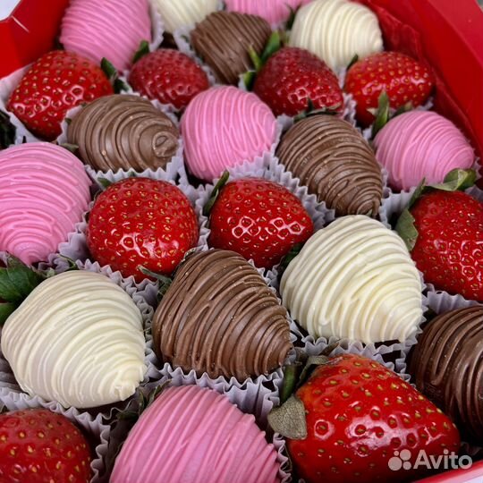 Клубника в шоколаде, сладкий подарок