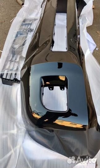 Land Cruiser 200 Бампер новый окрашен B9DN8