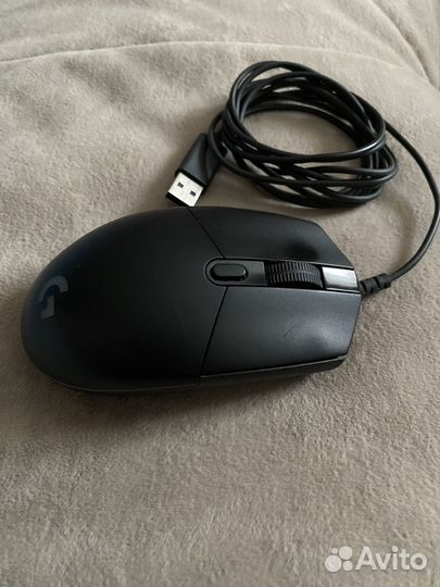 Игровая клавиатура, мышь и коврик