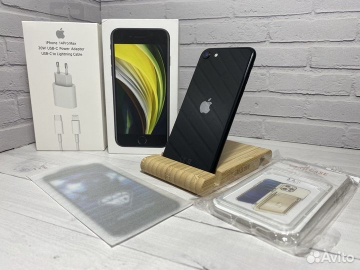 iPhone SE (2020), 64 ГБ