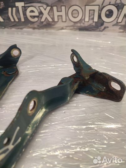 Петли капота Hyundai Elantra