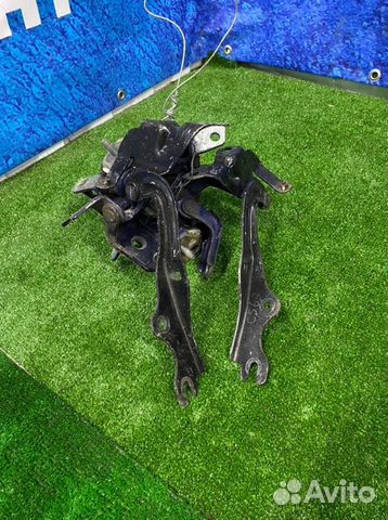 Петля капота Mazda 3 BK Z6 2009