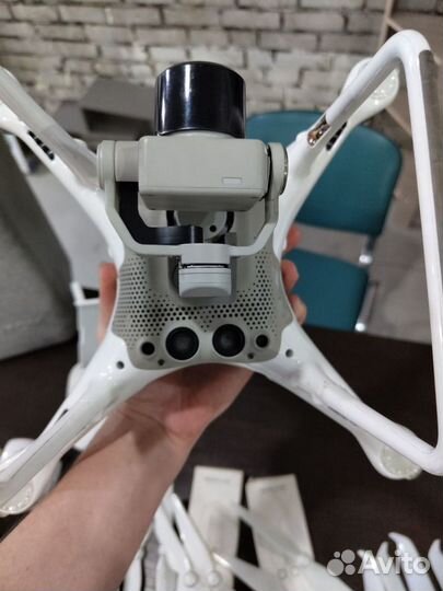 Квадрокоптер Dji Phantom 4 pro v2.0, 3 аккума