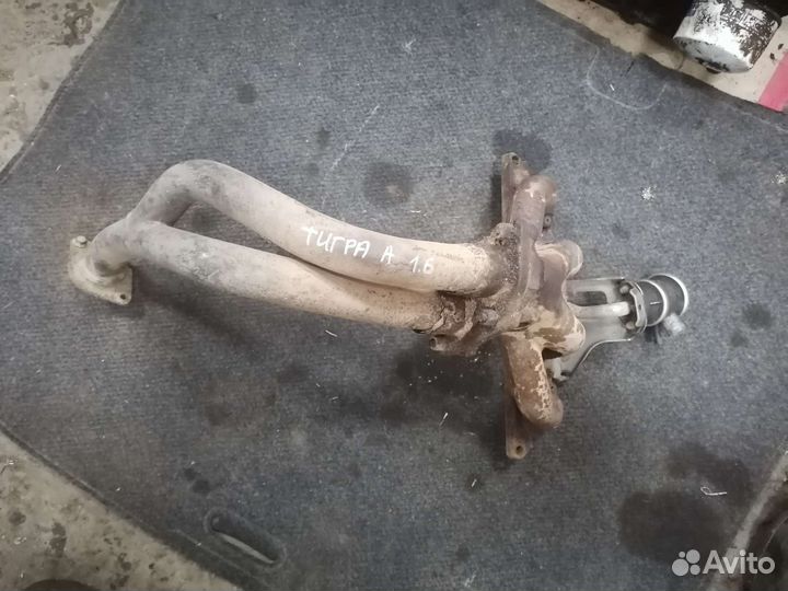 Коллектор выпускной x16xe Opel tigra a