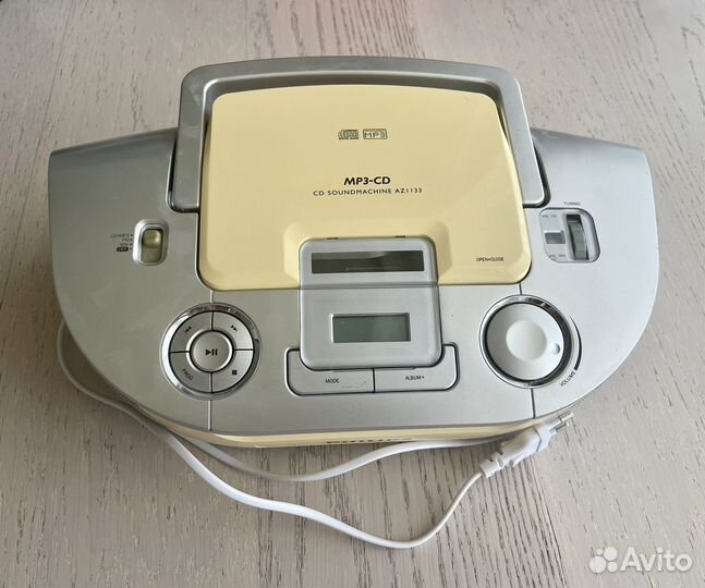 Магнитола philips AZ 1133/12 на запчасти
