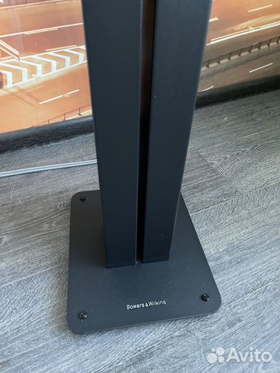 Bowers & Wilkins 606 S2