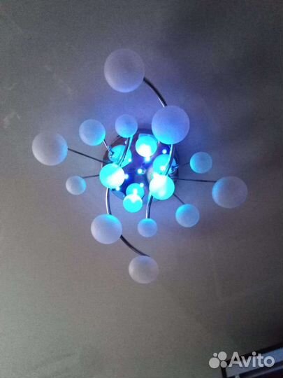 Люстра 3 шт и бра настенный