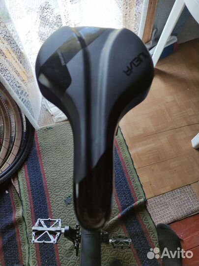 Седло для велосипеда кожаное