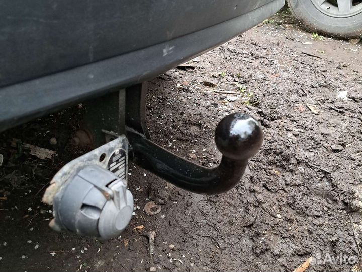 Фаркоп на Volkswagen Touareg 2004 г.в