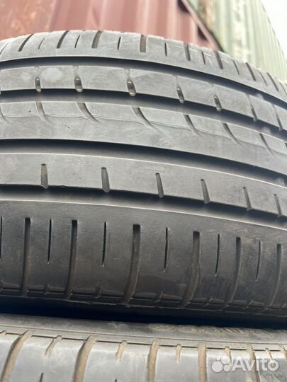 Pirelli P Zero Rosso 235/45 R19