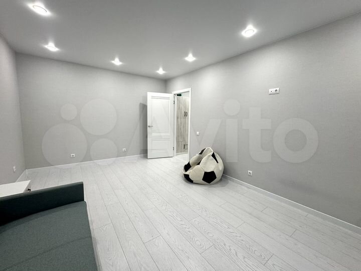 2-к. квартира, 60 м², 4/9 эт.