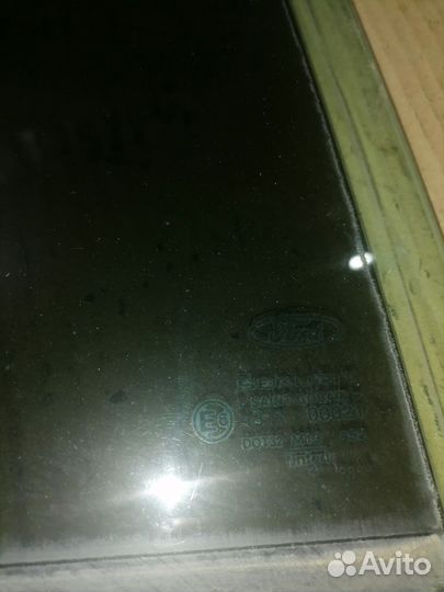 Стекло двери зад право Мондео 3 седан