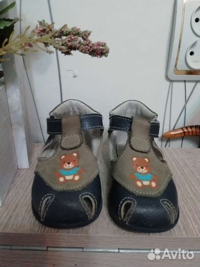 Сандалии детские
