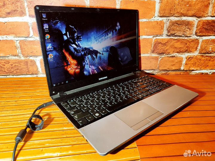 Samsung NP300E5A-i3-2 Gen \ 6 Озу \ 1 Gb видео \ 5