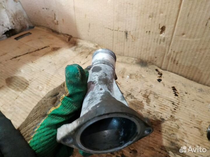 Корпус термостата Toyota Camry 40