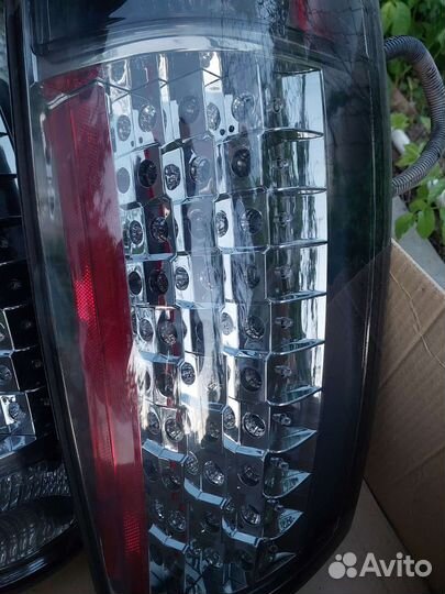 Фонари задние GM 462 левый и правый