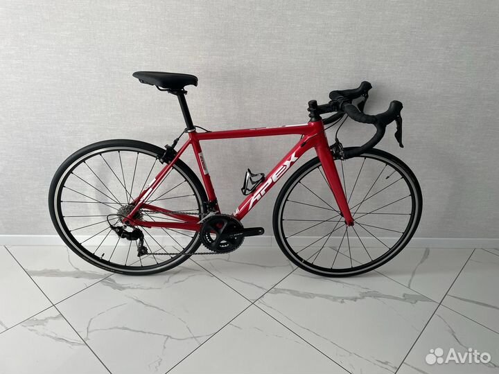 Шоссейный велосипед Apex edge