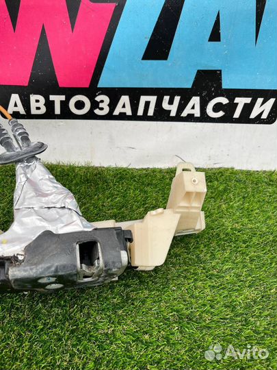 Замок двери передней левой Ford Explorer 6 U625