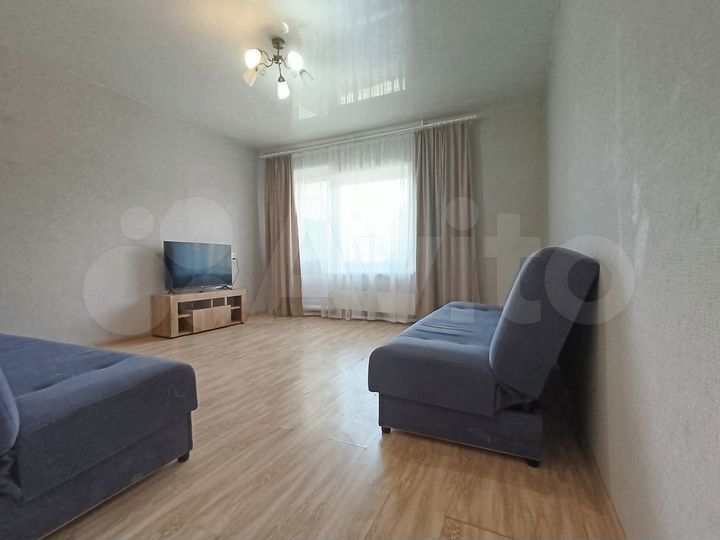 2-к. квартира, 51 м², 1/9 эт.