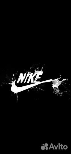 Продавец-консультант в шоурум кроссовок