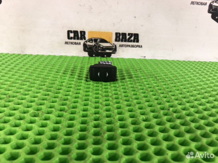 Кнопка стеклоподъемника