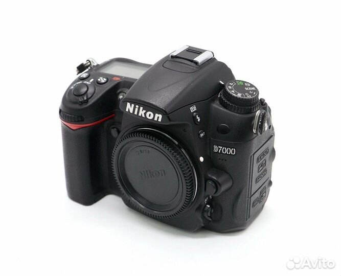 Nikon D7000 body (пробег 13580 кадров)