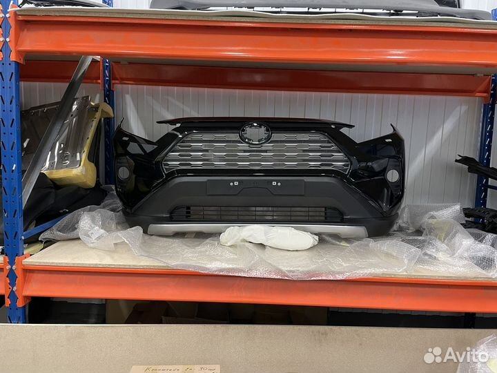 Toyota camry rav 4 2020 2021 бампера под цвет