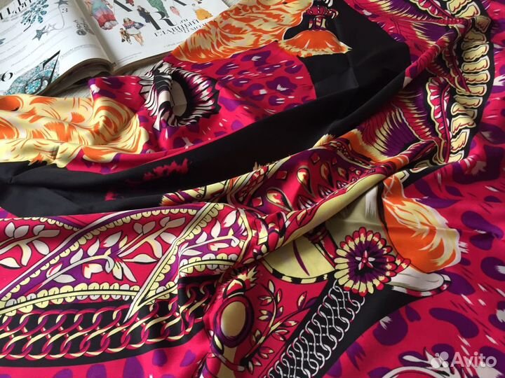 Платок Hermes шёлк, Ручная обработка шва