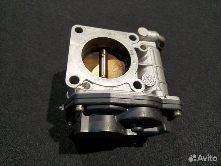 Дроссельная заслонка левая Nissan Fuga Y51