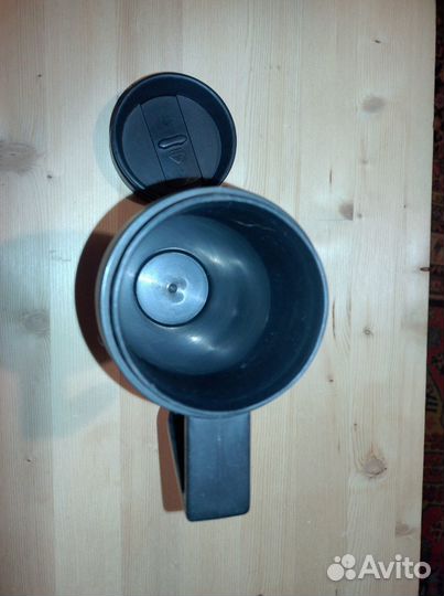 Термокружка с ручкой