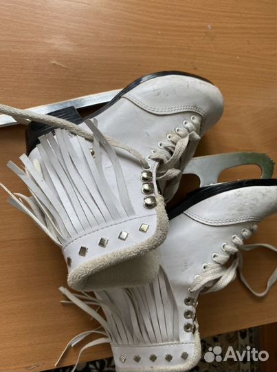 Коньки фигурные