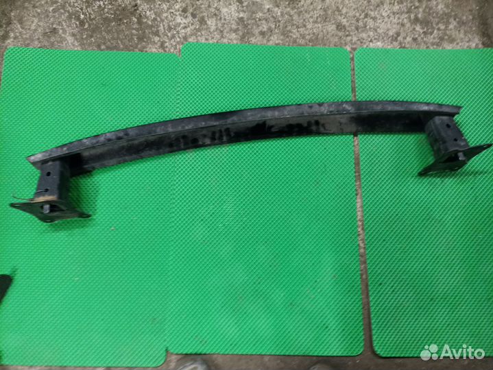 Усилитель заднего бампера Skoda Octavia A5