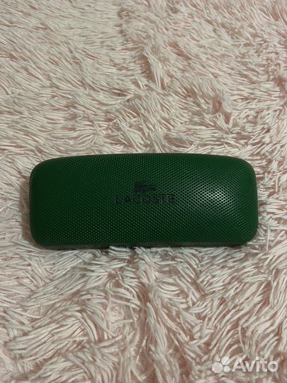 Солнцезащитные очки Lacoste