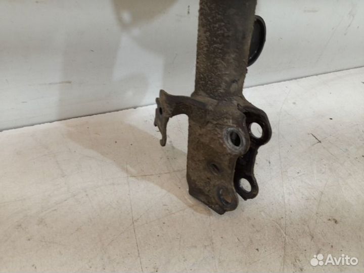 Амортизатор передний правый Toyota Rav4 40