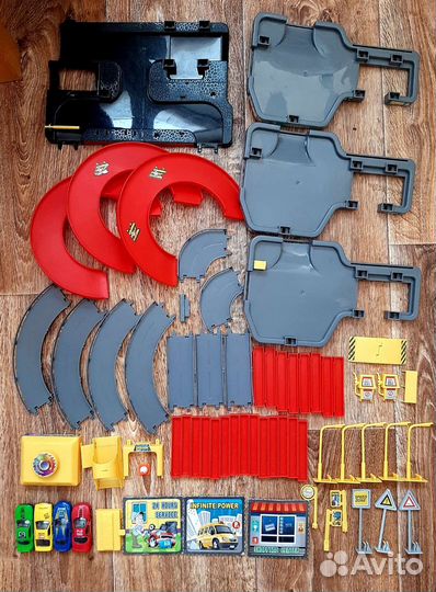 Трек парковка для машинок