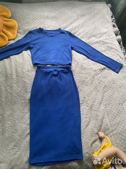 Костюм женский с юбкой 42 44