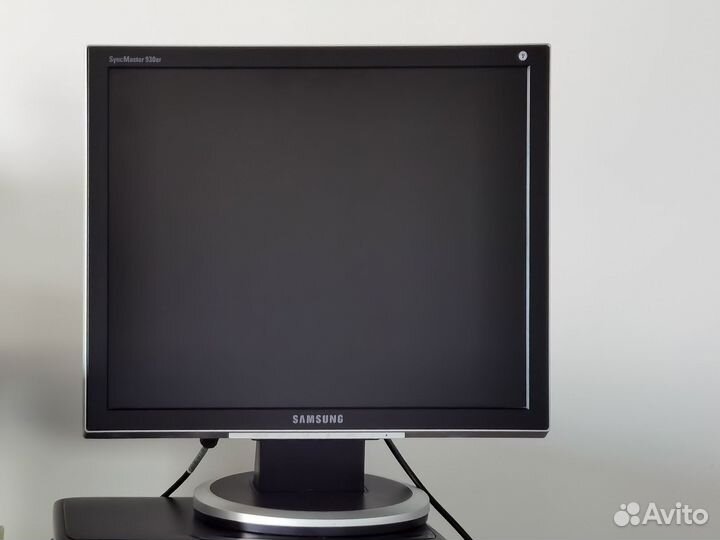 Монитор Samsung SyncMaster 930BF диагональ 19